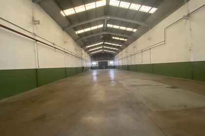 Warehouse in Poligo, Rafelbunyol, Valencia. 