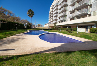 Apartment for sale in Playa de la Pobla de Farnals, Valencia. 