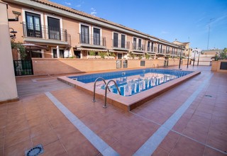 Cluster house for sale in Albuixech, Valencia. 