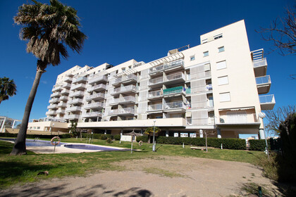 Flat for sale in Playa de la Pobla de Farnals, Valencia. 