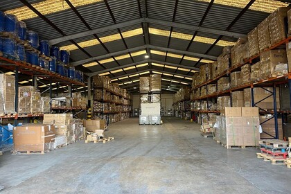 Warehouse for sale in Poligo, Rafelbunyol, Valencia. 